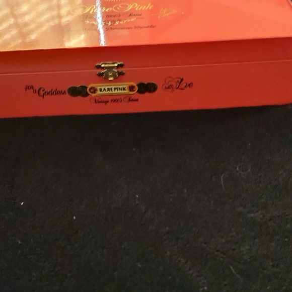 Rare Pink Sophisticated Hooker cigar box - Picture 5 of 9